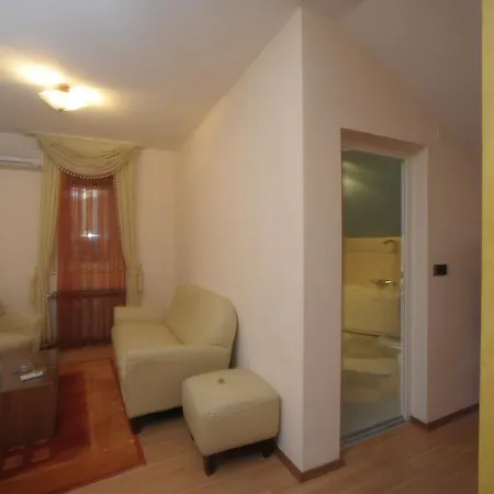Guest house Tara